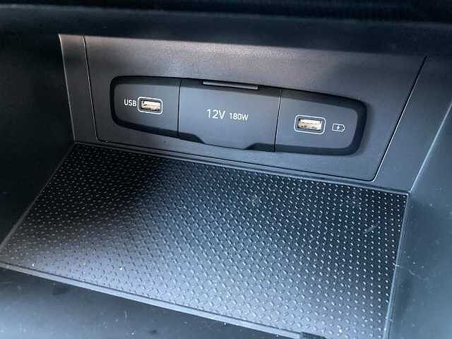 Hyundai TUCSON 1.6 TGDi Hybrid 230 SE Connect 5dr 2WD Auto White