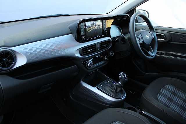 Hyundai i10 1.0 [63] Premium 5dr Auto [Nav]