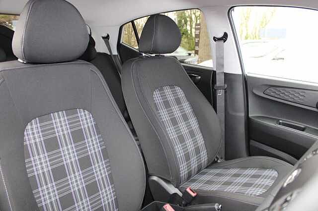 Hyundai i10 1.2 [79] Premium 5dr Auto [Nav]