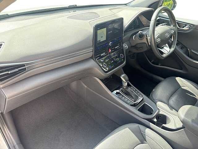 Hyundai IONIQ 1.6 GDi Hybrid Premium SE 5dr DCT