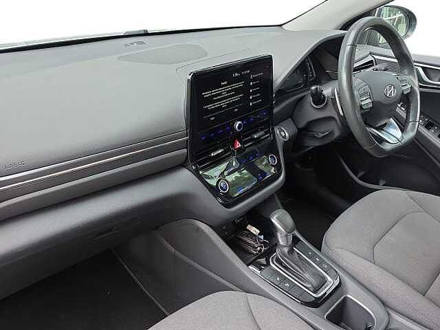 Hyundai IONIQ 1.6 GDi Hybrid Premium 5dr DCT