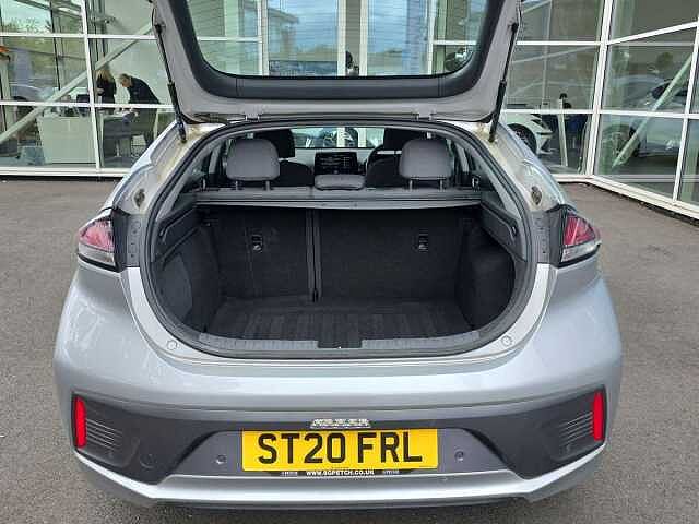 Hyundai IONIQ 1.6 GDi Hybrid Premium 5dr DCT