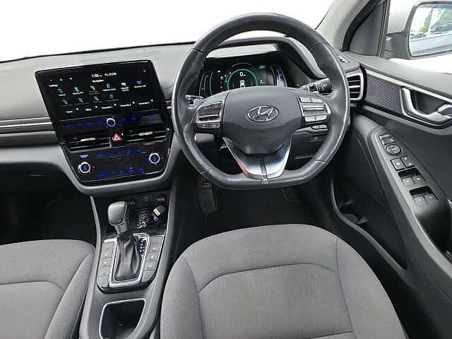 Hyundai IONIQ 1.6 GDi Hybrid Premium 5dr DCT