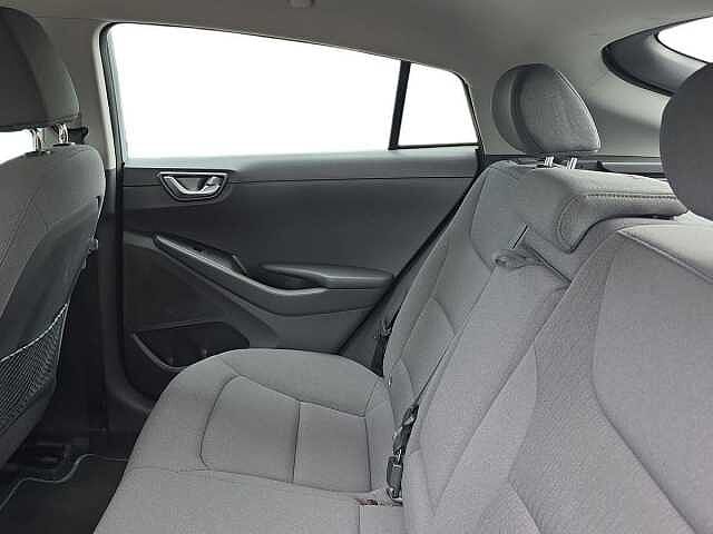 Hyundai IONIQ 1.6 GDi Hybrid Premium 5dr DCT