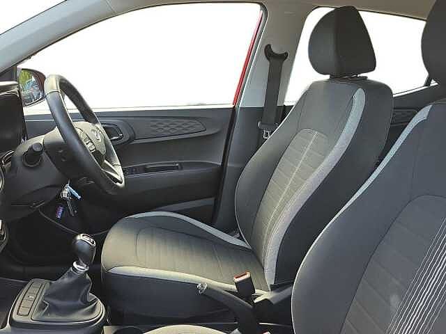 Hyundai i10 1.2 MPi SE Connect 5dr